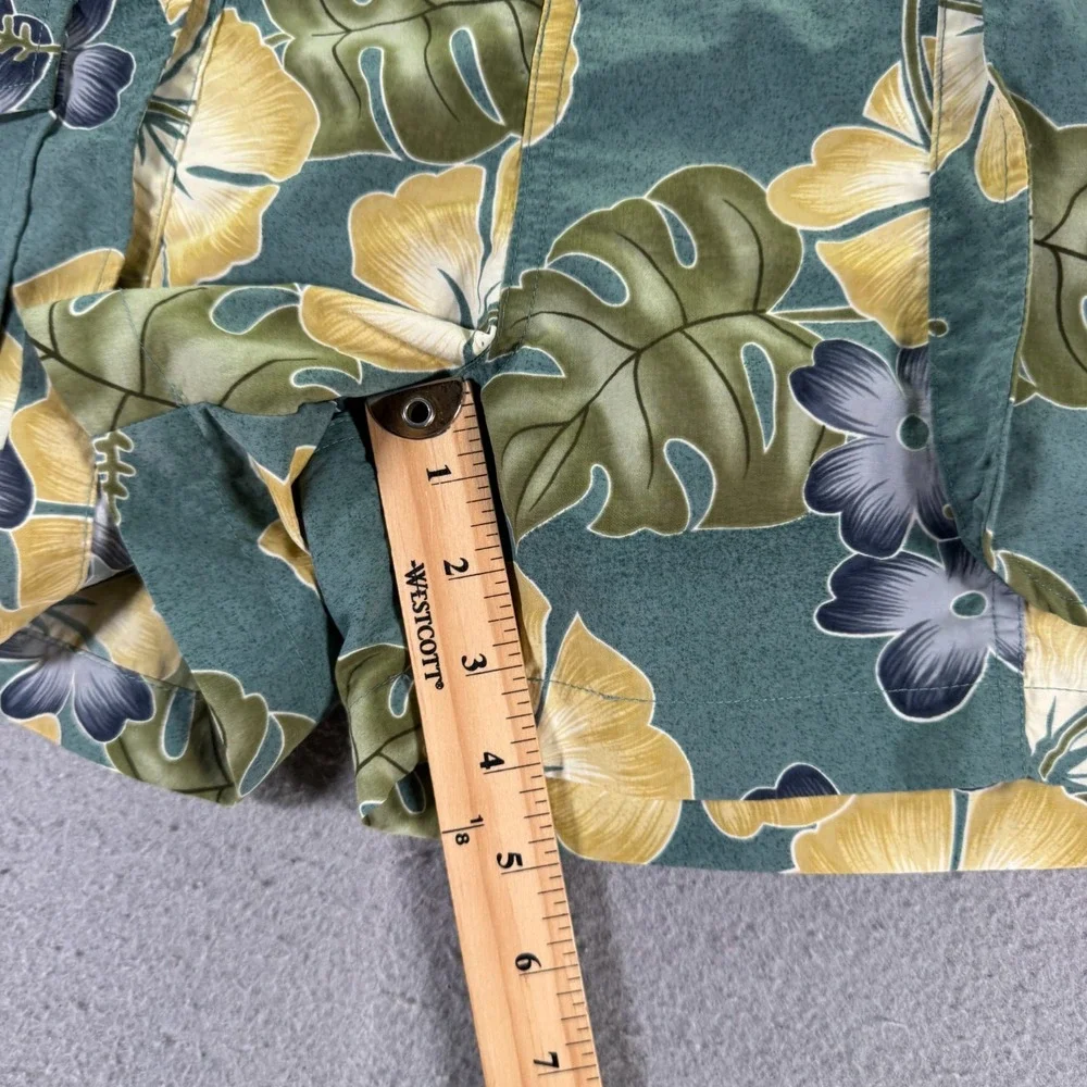 Tommy Bahama Swim Trunks Mens Medium Blue Floral Bungalo Beach Hawaiian Vacation